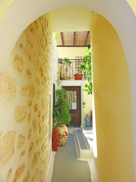 Avlitis Apartment Ermoupoli Exterior photo
